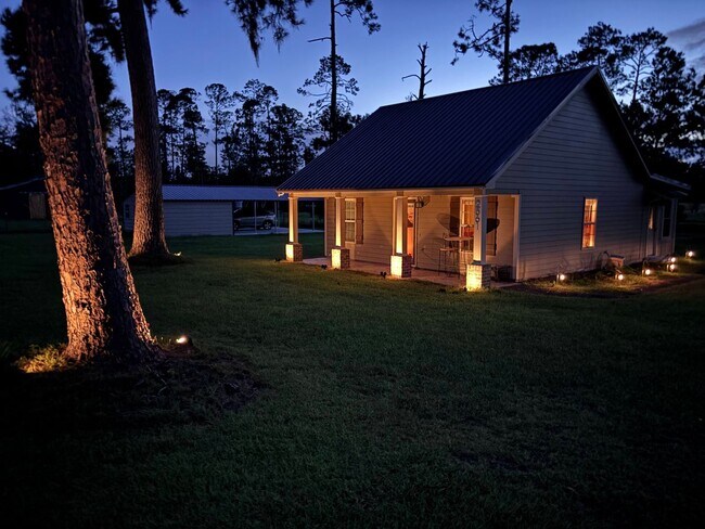 Building Photo - 2561 Moore Crossing Rd