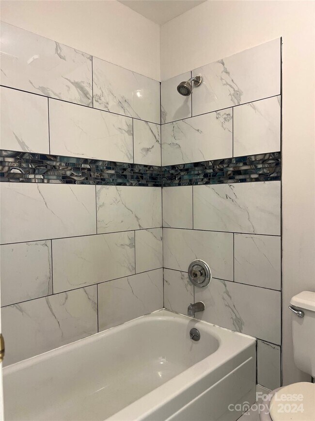 Foto del edificio - 4509 Gaynelle Dr