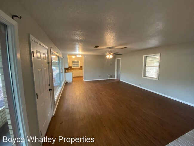 Building Photo - 4 br, 2 bath House - 822 US-59 N