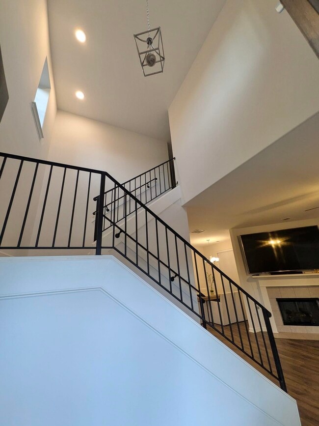 Building Photo - 10128 Amberton Cv