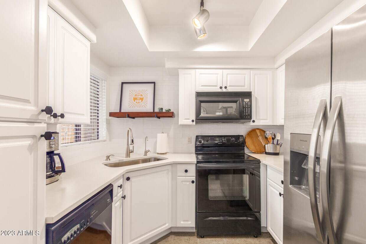 Foto principal - 7008 E Gold Dust Ave