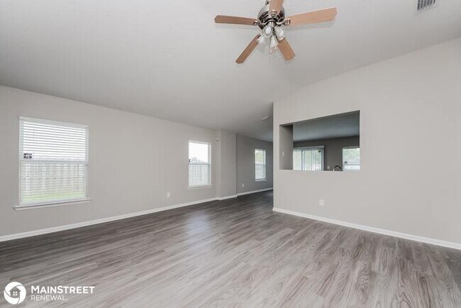 Building Photo - 1068 Morning Light Rd, Jacksonville, FL 32218
