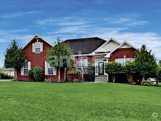 Building Photo - 201 Fox Hunt Ln