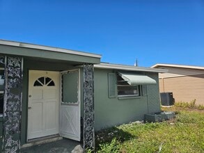 Building Photo - 1433 Brightwell Dr