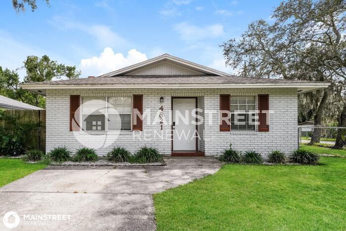 Foto principal - 4821 E Serena Dr, Tampa, FL 33617