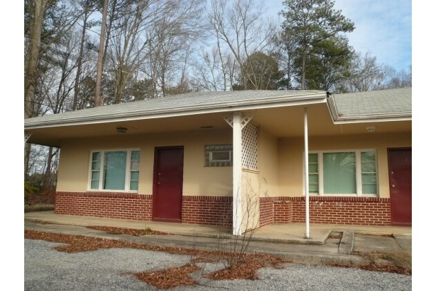 Building Photo - 2162 Joe Frank Harris Pky