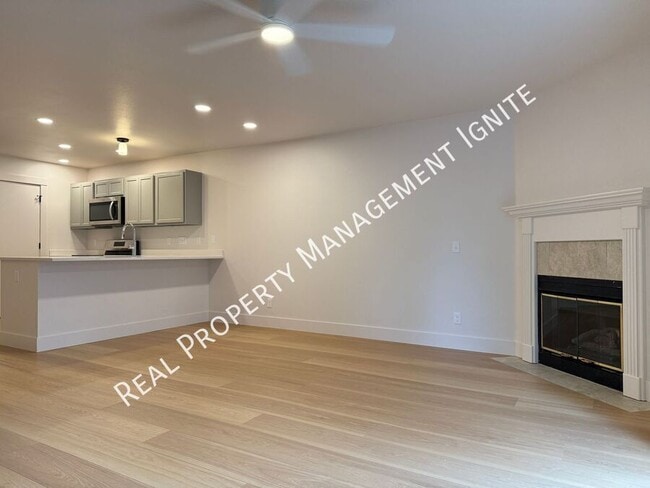 Foto del edificio - 1972 NE Sams Loop