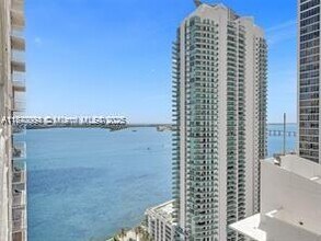 Building Photo - 1200 Brickell Bay Dr