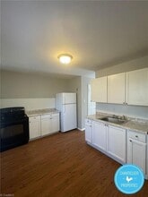 Building Photo - 210 Woodnell St