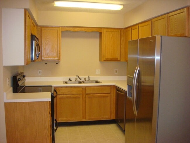 Charming 2 Bed, 1.5 Bath Rental in a Convenient Location - Charming 2 Bed, 1.5 Bath Rental in a Convenient Location House
