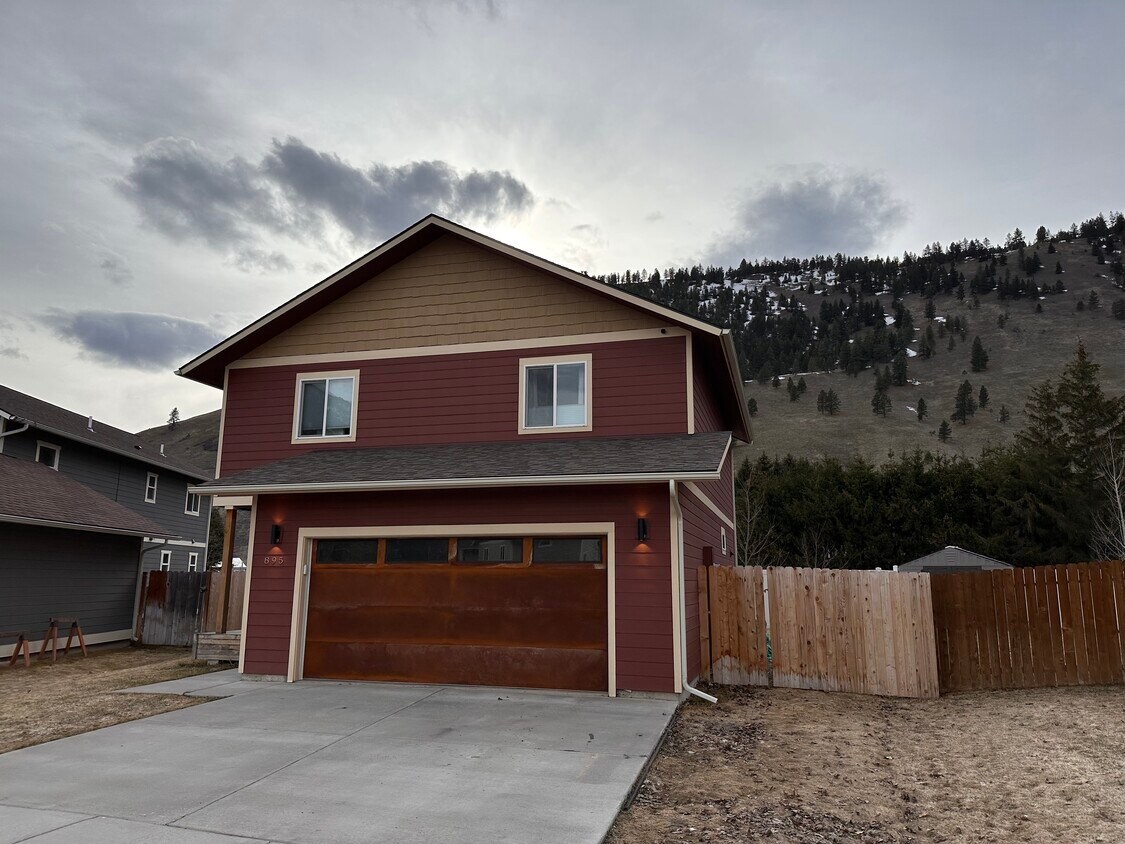 895 Cheyenne Ln, Missoula, MT 59802 House Rental in Missoula, MT