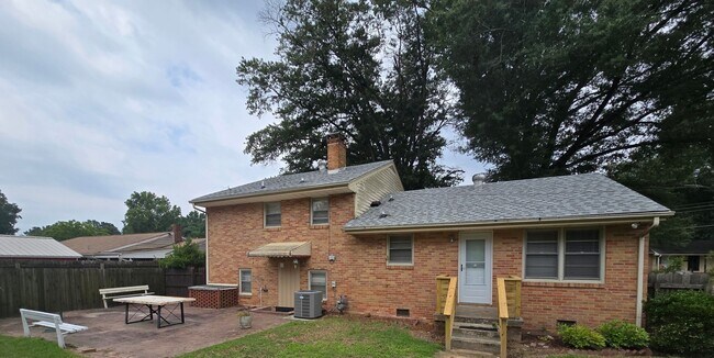 Foto del edificio - 602 Old Town Dr