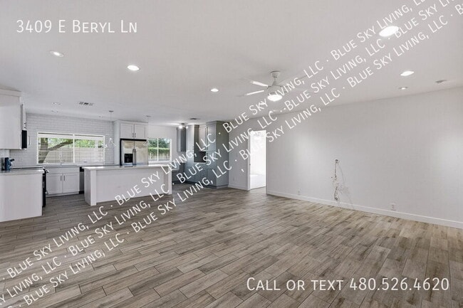 Building Photo - 3409 E Beryl Ln