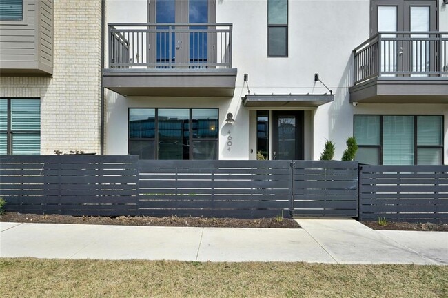 Building Photo - 4604 Longevity Dr