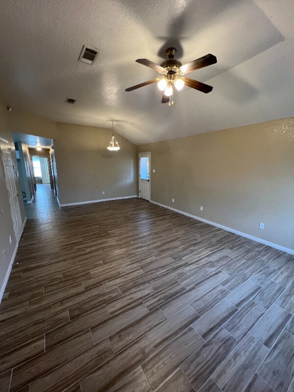Building Photo - 4003 Hitchrock Dr