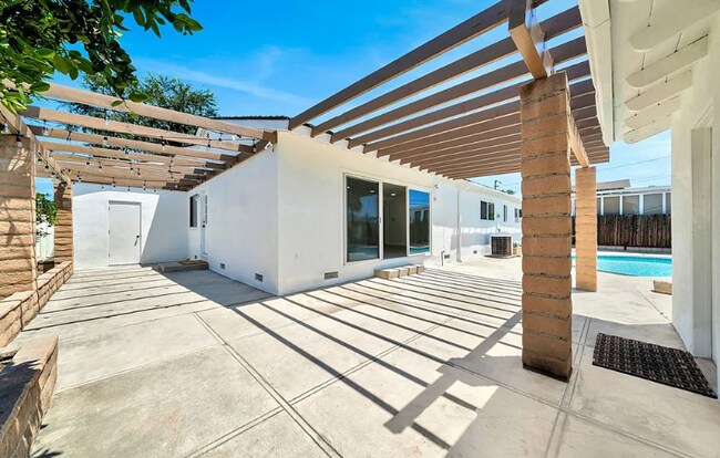 Foto del edificio - 1410 Central Ave