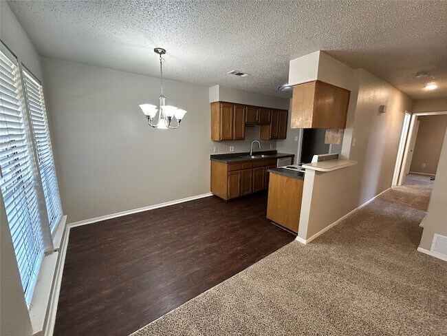 Building Photo - 4916 Brianhill Dr