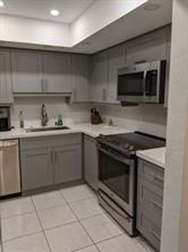 Building Photo - 1201 S Ocean Dr