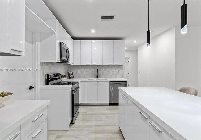 Foto del edificio - 8501 NW 31st Ave