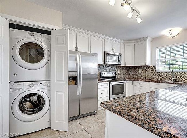 Foto del edificio - 582 Tam O Shanter