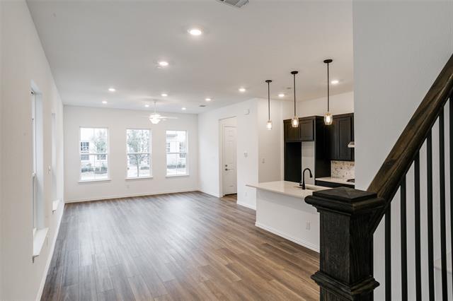 Foto del edificio - 9924 Hennings St