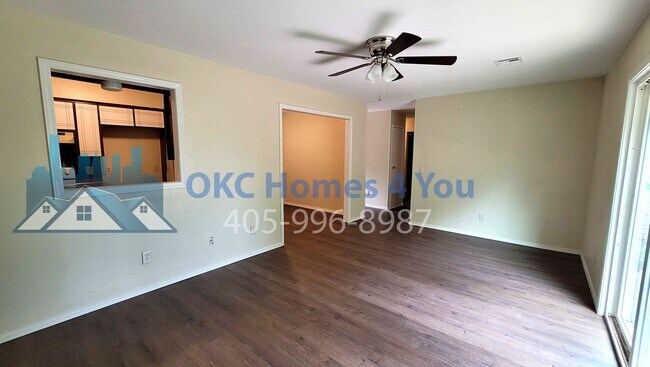 Building Photo - Yukon home, 3 bed 1 1/2 bath.