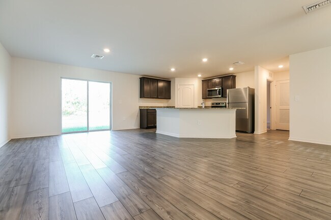 Foto del edificio - 6696 Beckwith Ave, North Port, FL