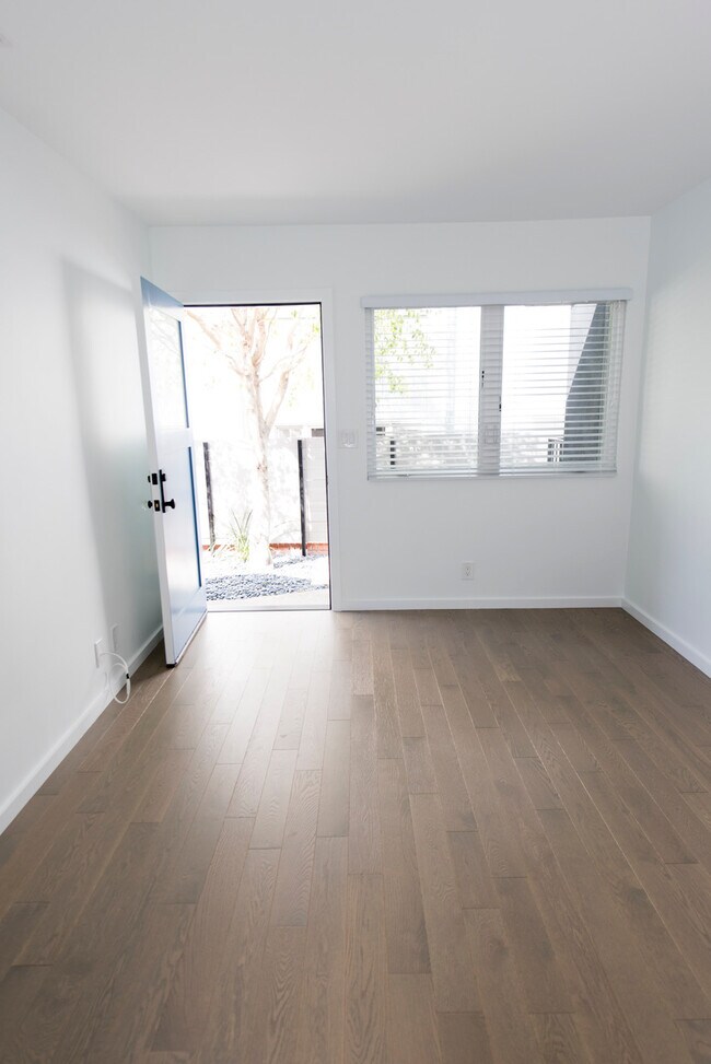 642 Ocean Park Blvd Unit B, Santa Monica, CA 90405 Apartment for Rent