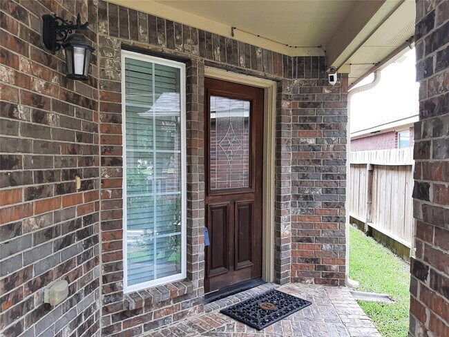 Foto del edificio - 26011 Silver Timbers Ln