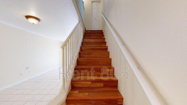 Building Photo - 4692 Carpinteria Ave