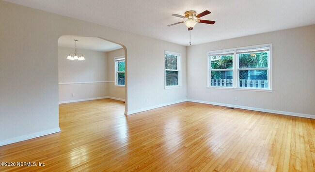 Foto del edificio - 1274 Belmont Terrace