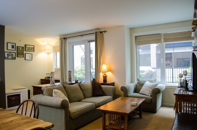 Building Photo - 2721 1st Ave