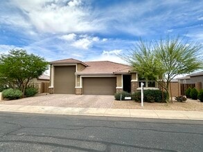Building Photo - 2054 E Entoro Dr