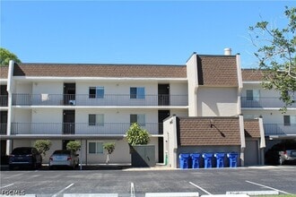 Building Photo - 25806 Cockleshell Dr
