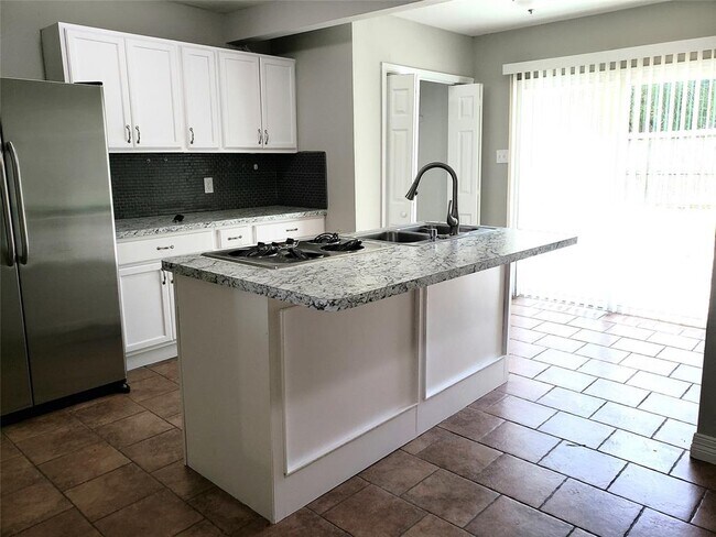 Foto del edificio - 1711 Court Rd