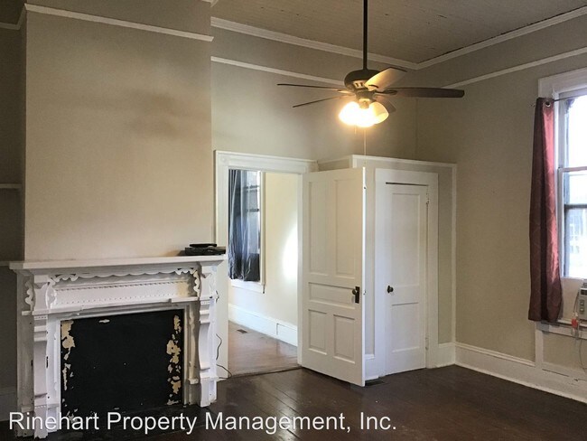 Building Photo - 1 br, 1 bath Apartment - 356 College Avenue