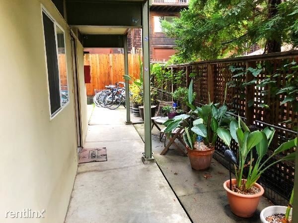 Foto del edificio - 1327 Milvia St