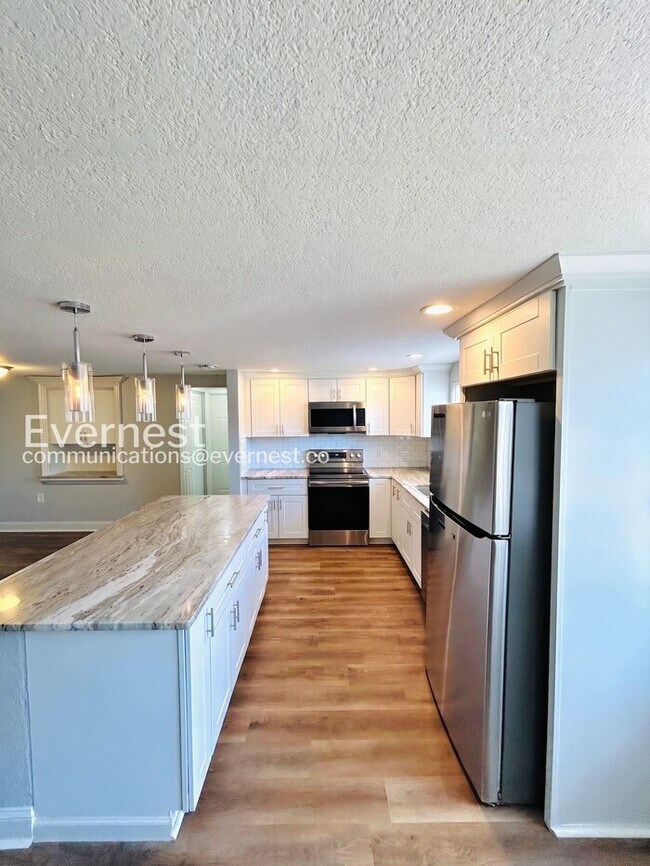 Foto del edificio - 1649 Dartmouth Dr