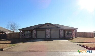 Building Photo - 5402 Lauren Lea Dr