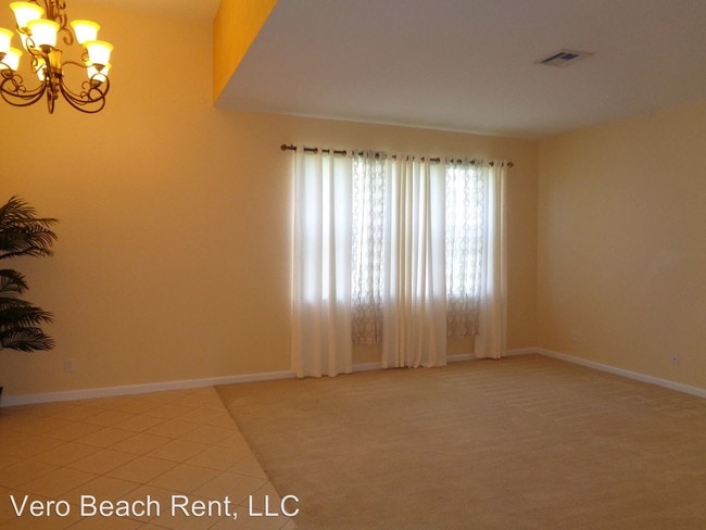 Building Photo - 3 br, 3 bath House - 5285 Sapphire LN SW