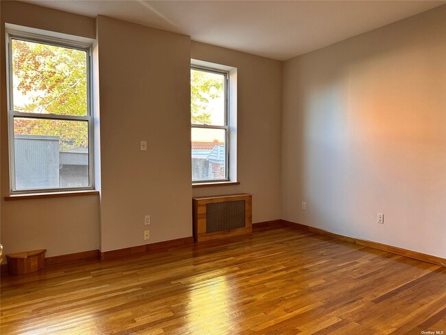 Building Photo - 84-29 60th Ave