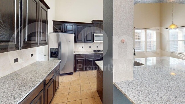 Building Photo - 2723 Wrangler Ln