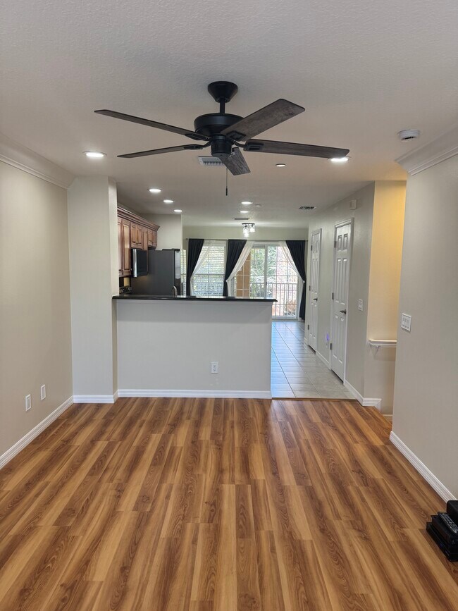 Foto del edificio - 8741 Spruce Hills Ct