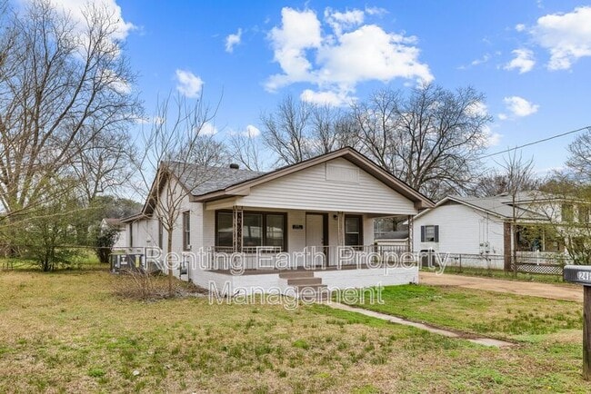 Foto del edificio - 2419 Circle Dr