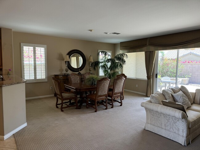 Building Photo - 78583 Stansbury Ct