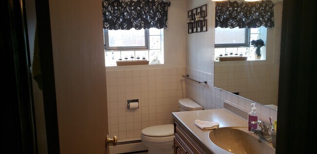 Foto del edificio - 4403 Thatcher Ave