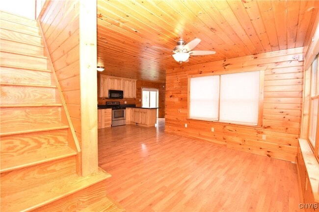 Building Photo - 25003 NY-37