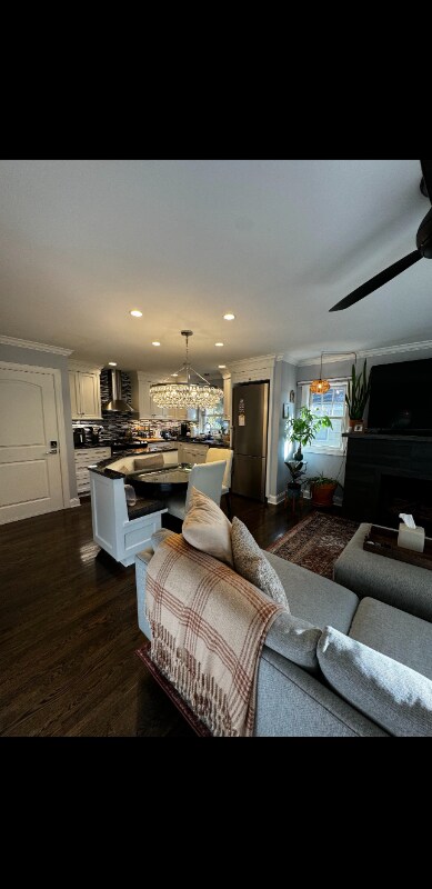 Foto del edificio - 6511 Oliver Ave S