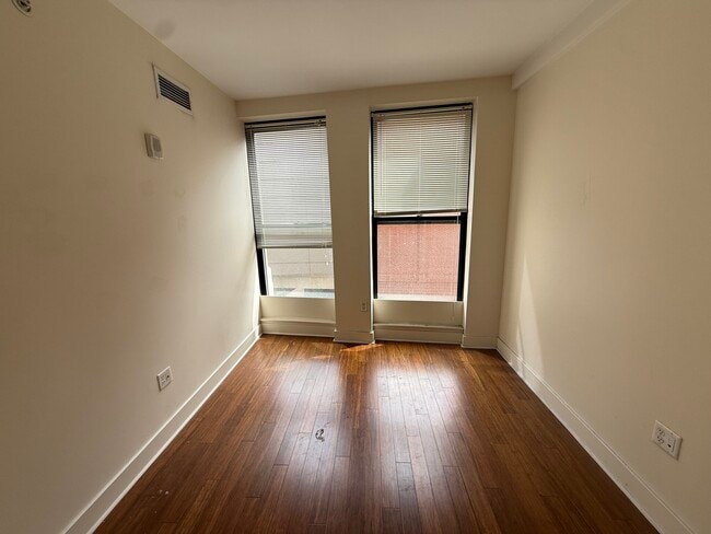 Building Photo - 8 Winter St