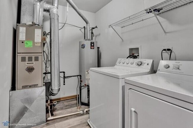 Foto del edificio - 2410 Oneida Ln